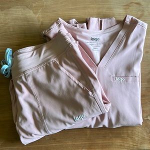 Lago light pink one pocket scrub top size large and jogger bottom size medium